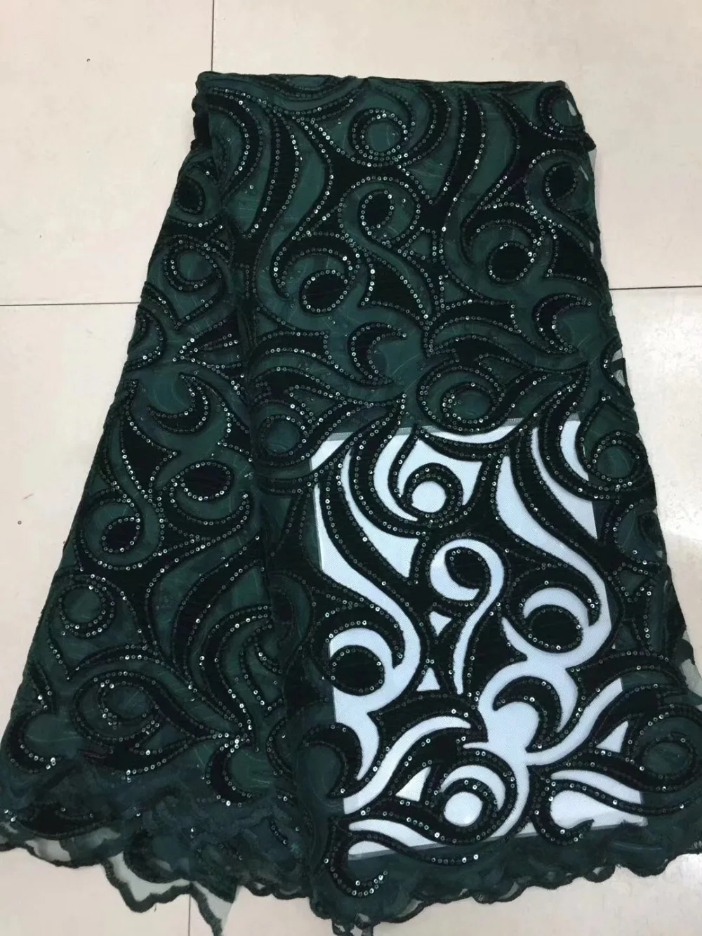 

(5yards/lot ) 2018 New High quality emerald green Velvet African tulle lace French net lace fabric with Sequins for party dress