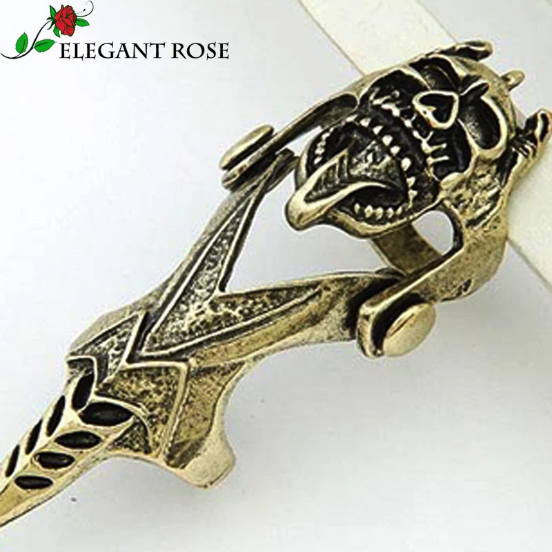 

Bronze Colored Special Shaped Skull Ring Goth Punk Alternative Style Vintage Elegant Rose Jewelry Copper For Women Fashion R341