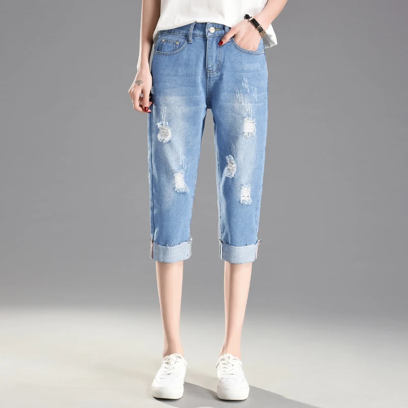 light blue Для женщин модные Прямые Джинсы синие укороченные штаны Длина Промытые джинсовые брюки женские весенне-летний свободный крой Повседневное Капри большого размера 5XL - Цвет: light blue