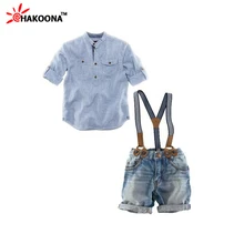 Nouveau Garçons Meninos Jeans Ensemble Solide Couleur Blanc Blouse avec Jarretelles Pantalon Court Pantalon Enfants D’été Vêtements Enfants Ensemble de Tissu