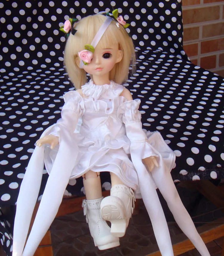 

Estartek SZ005B Customized Hand Made 1/6th Rozen Maiden Rosen Kristall White Dress for BJD Doll Action Figure Cosplay DIY