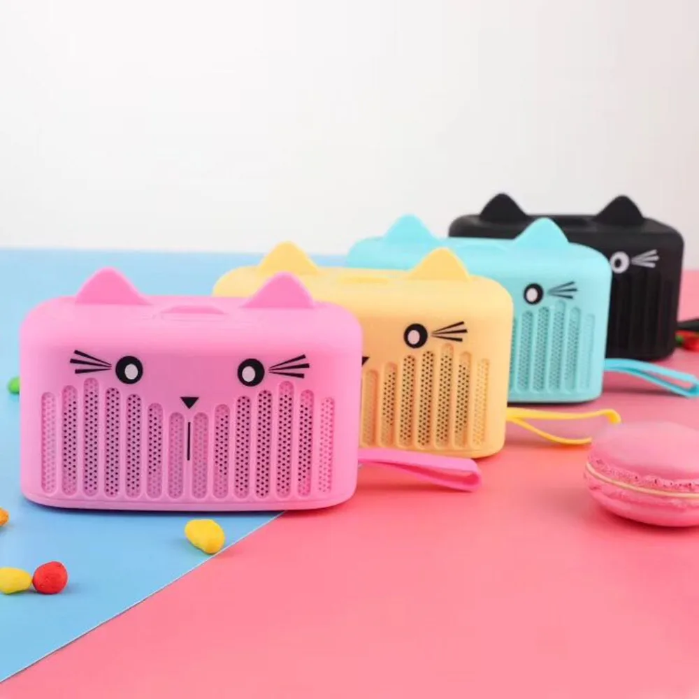 

Wireless Bluetooth Speaker Stereo Mini Portable Subwoof MP3 Smart Loudspeaker with Mobile Phone Holder FM Radio TF Card