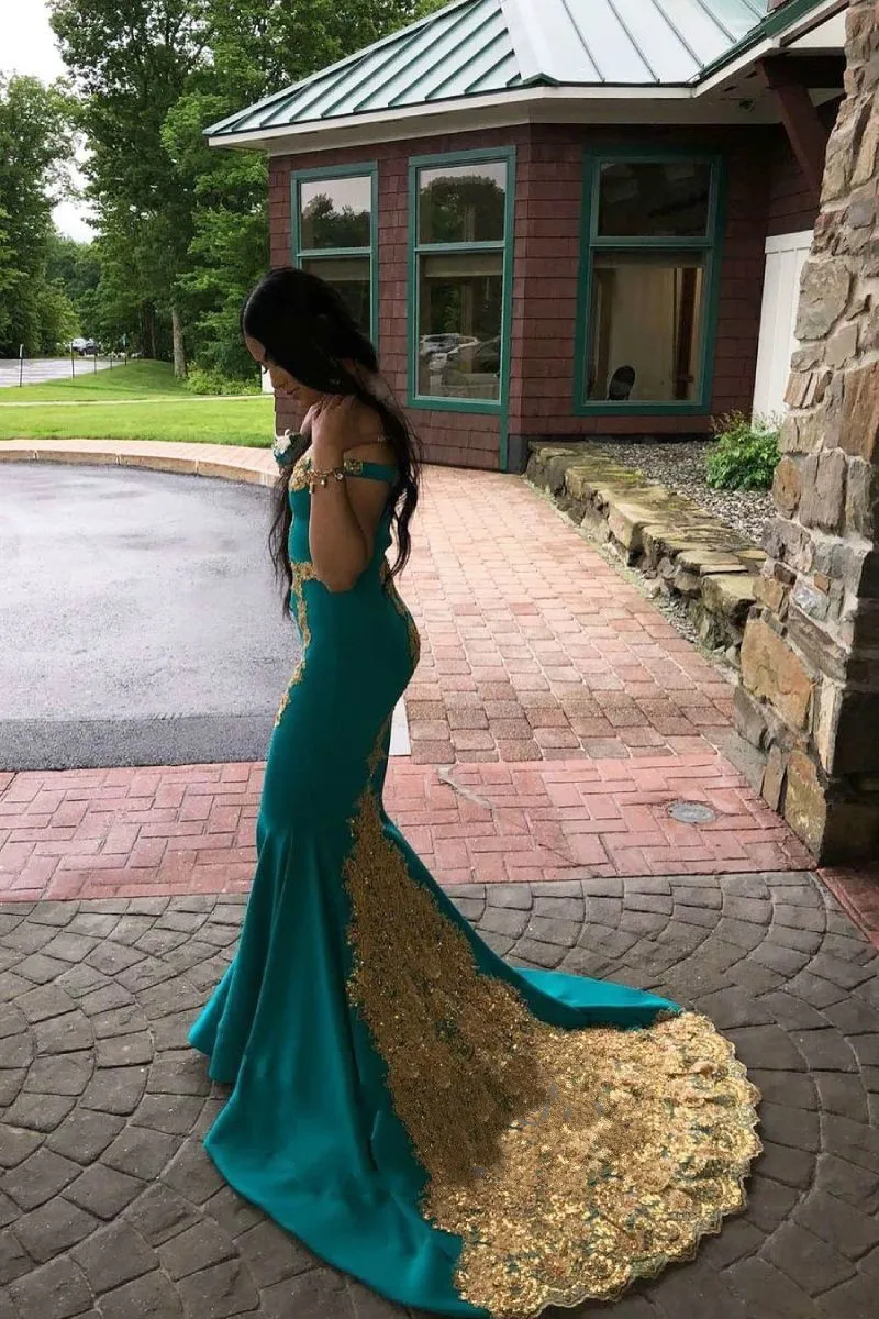 

Luxury Mermaid Arabic Evening Gowns Off the Shoulder Prom Dresses With Gold Appliques Tight Beaded Long Formal Dress Women Wear