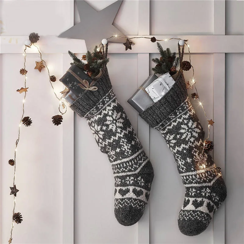 

2018 2 m 20 lights Christmas Pineal Fruit Led Copper Wire String Christmas Lights Pine Nuts Star Strings Outdoor Decoration