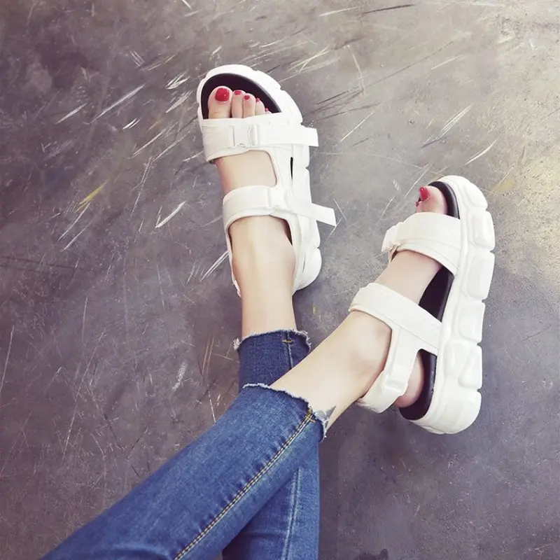 Women Platform Sandals Buckle Design fashion chunky Sandals Comfortable Women Thick Sole Beach Sandals Shoes 2019 Summer Women Platform Sandals Buckle Design fashion chunky Sandals Comfortable Women Thick Sole Beach Sandals Shoes 2019 Summer