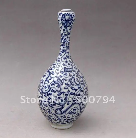 

dignified Old Qing Dynasty Blue and white porcelain vase,Free shipping