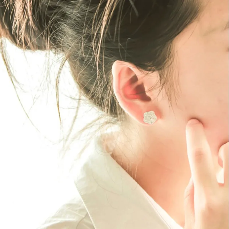 Korean Fashion Earrings Small Daisy Flowers Senior Flower Earrings Female Jewelry e048