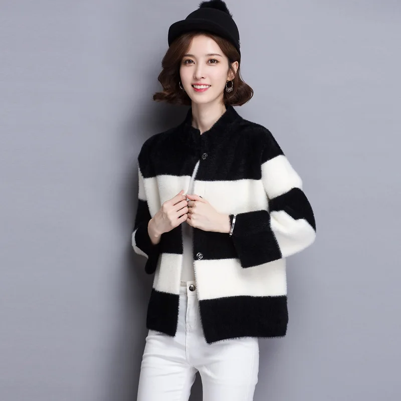 

Lady Imitated Mink Velvet Blouse Female Autumn Winter Long Sleeve Cardigan Knitting Cardigan Sleeve Shawl Clothes B9684