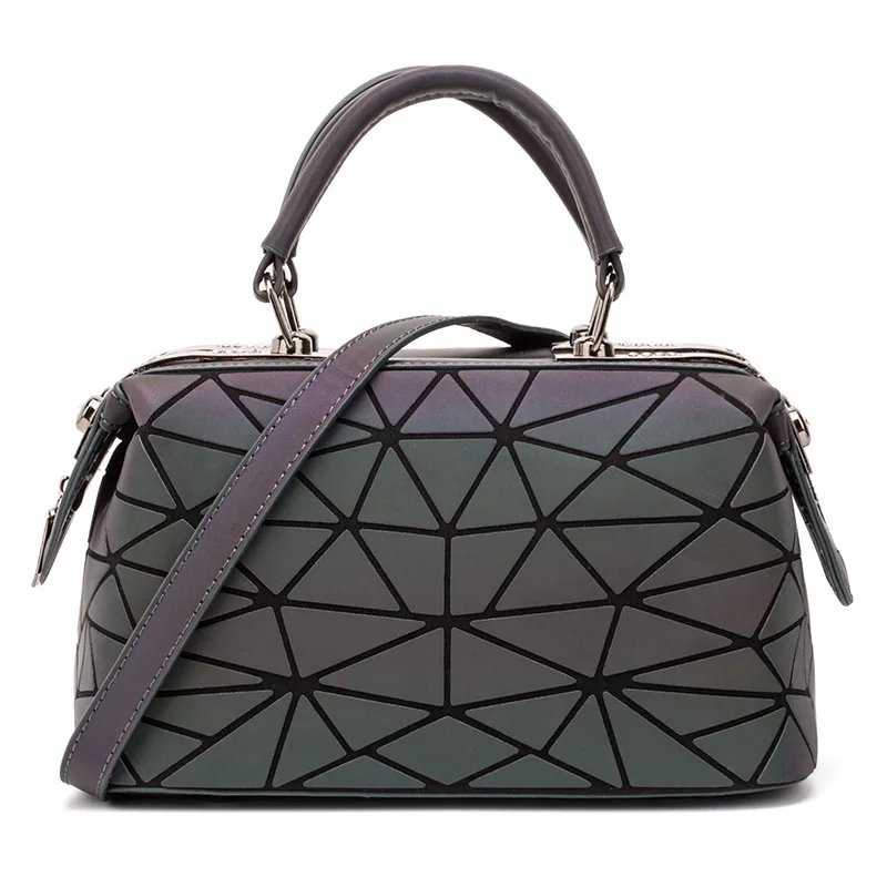 

2019 Luminous Bag Vintage bag-Women Geometry lattic handbag Pillow Shape Shoulder Bag Noctilucent Dropshipping Dropshipping
