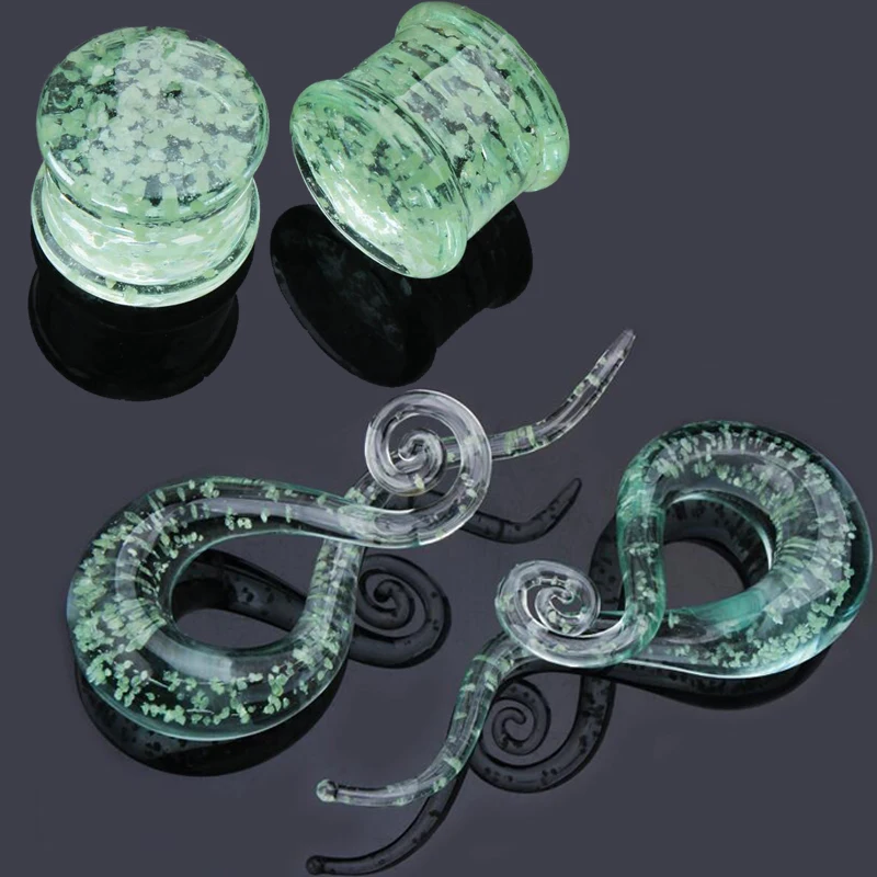 

2pcs Glass Glow in Dark Ear Plugs and Tunnels Green Ear Gauge Expander Glass Ear Stretching Piercings Sexy Body Piercing Jewelry