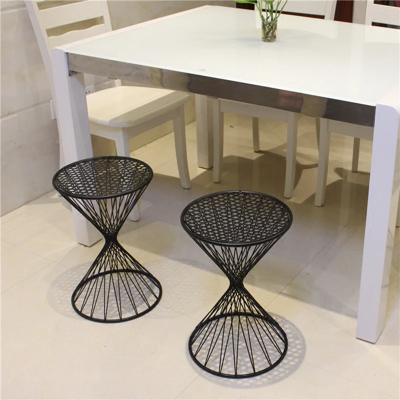 Fashion Personality Creative Hollow Iron Dinette Breathable Modern Simplicity Stool Household Sofa Stool European chair