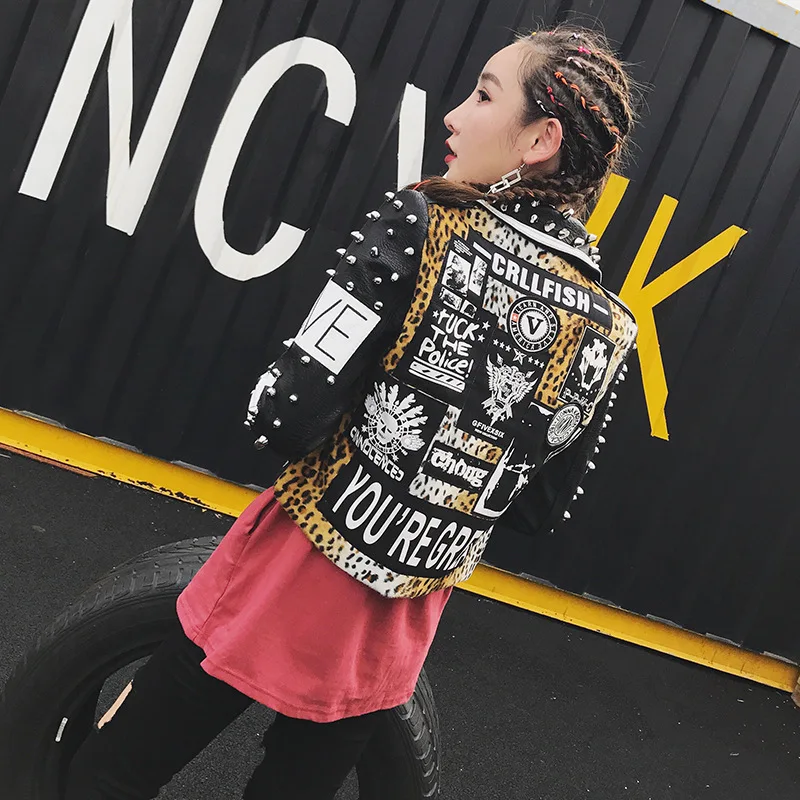 

2019 Leopard Print PU Faux Leather Motorcycle Jacket Coats Punk Rock Graffiti Outerwear High Street Fashion Brand Women Rivets