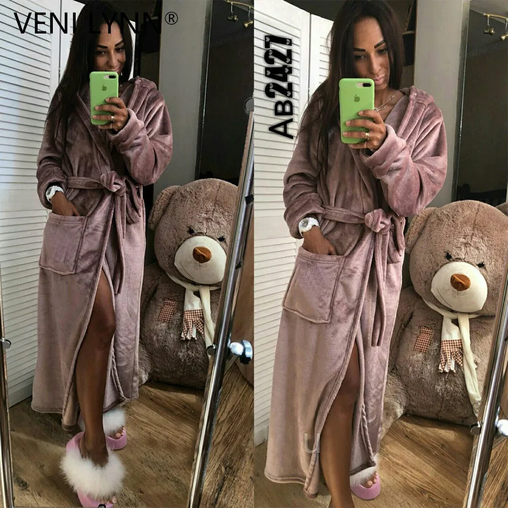 downloadedPhotos