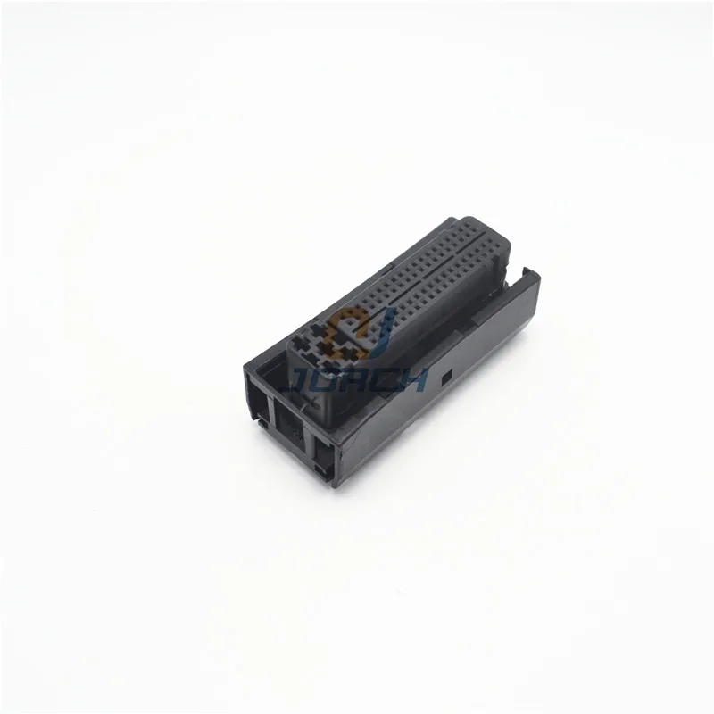 China plug automotives Suppliers