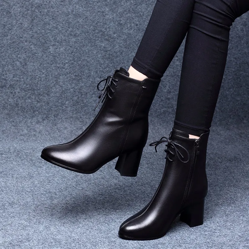 

Women 'S Ankle Boots Pure Color Thick Heel Elegant Boots 2018 Winter European And American New Style High Heel Short Boots