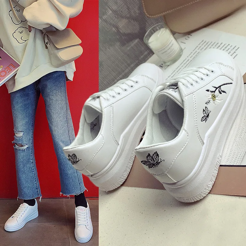 

2019 Women vulcanized sneakers breathable flat embroidery shoes woman casual white spring and autumn white rubber shoes