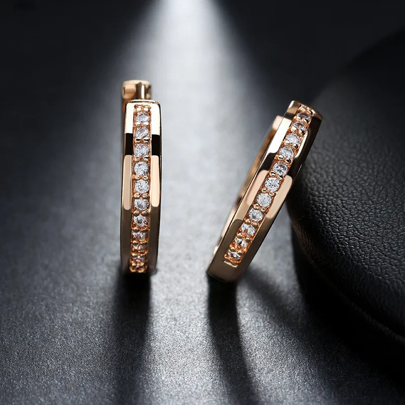ZORCVENS Симпатичные серьги в романтическом стиле ювелирные изделия золотого цвета вымощенные с AAA кубические серьги-кольца с цирконом для женщин