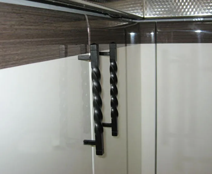 

Matte Black Kitchen Drawer Pulls Handles For Dresser Or Cabinet(C.C.:128mm, L:152mm)