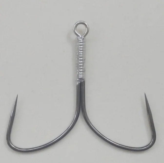 

Double hooks strong anchor hook catch fish easily in fresh water Butterfly hooks also put it on lure Bait when sea fishing