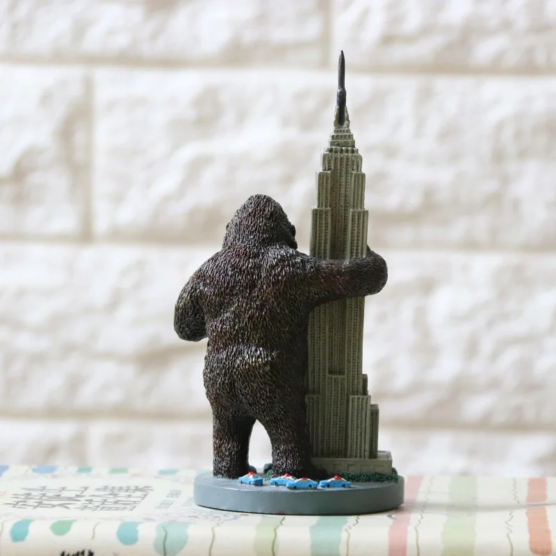 Орангутанг Холдинг Эмпайр Стейт Билдинг украшения Нью Йорк King Kong моделирование