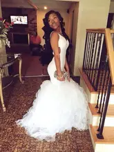 Neue Ankunft Spaghetti-trägern Weiß Nixe-abschlussball 2017 Sexy Open Back V-ausschnitt Party Abendkleid Plissee Zug