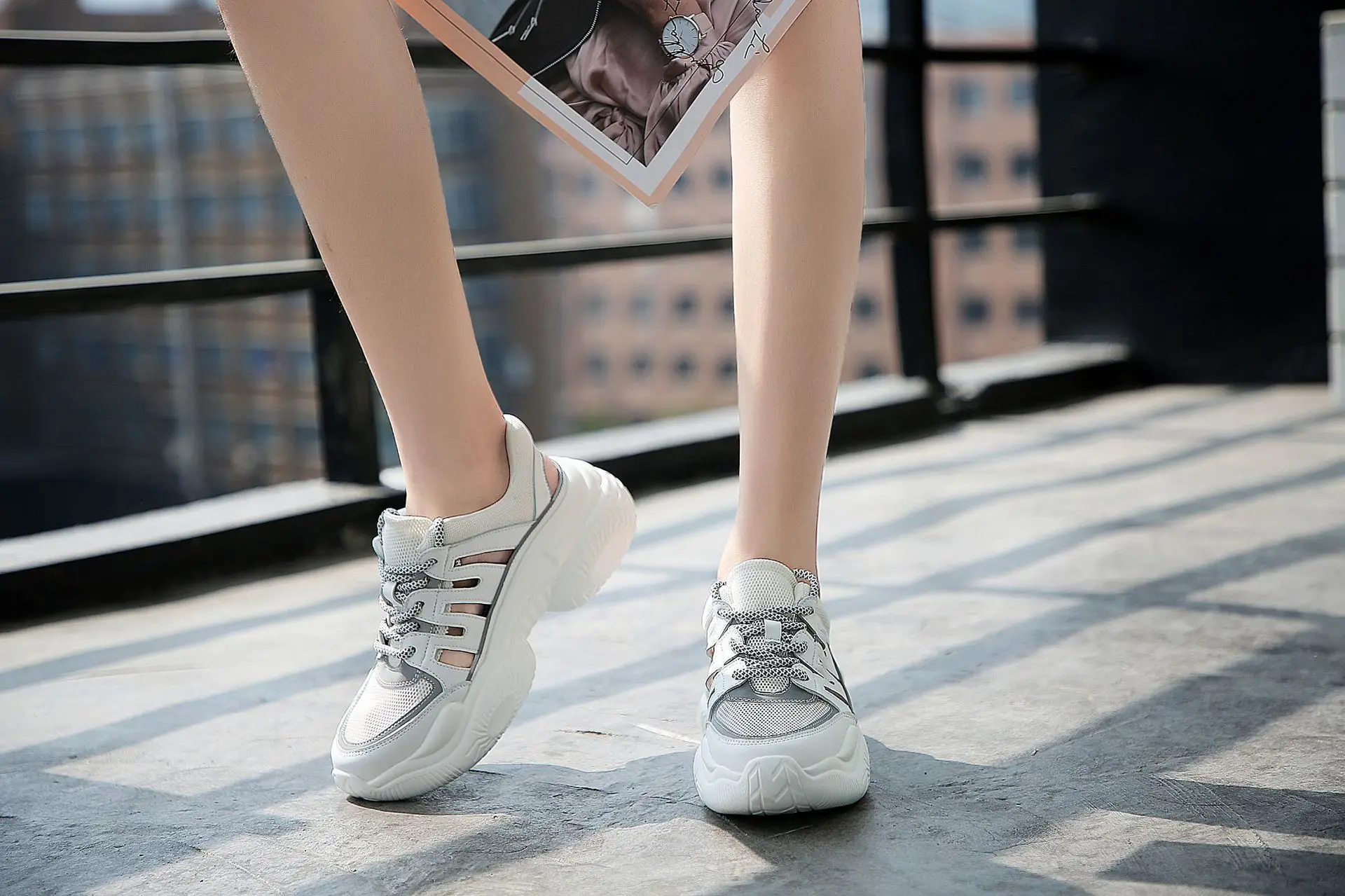 Dad Shoe Woman Network Noodles Ventilation Motion Sandals Woman Ins All-match Tide Shoes 2019 Zapatos De Mujer Sneakers Women