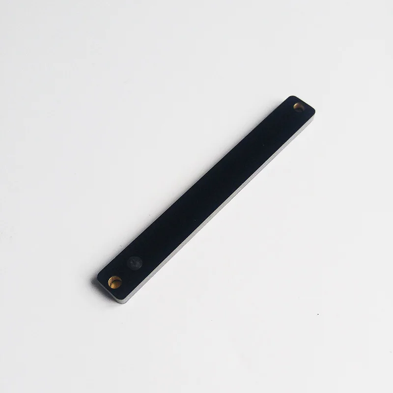 Антиметаллический 6C UHF стикер тег для длинного диапазона RFID антенный считыватель 6 М размер 90*11*3,7 мм