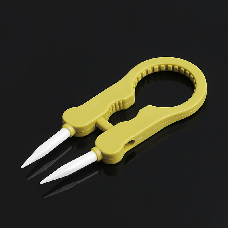 

Multifunctional Steam Vaper Ceramic Insulation Head Tweezers Forceps Black