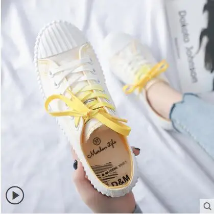 

Net red white canvas women's shoes 2019 summer models new wild students Korean version of the popular spring cloth shoes tide