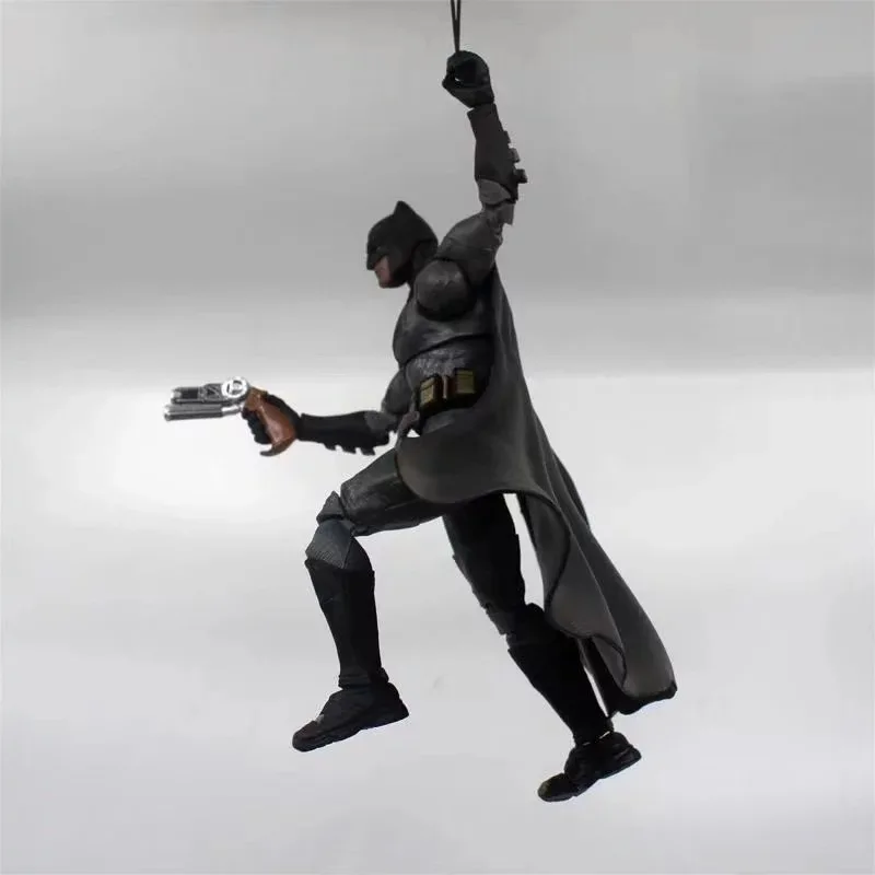  DC Comics Batman V Superman: Dawn of Justice Batman Action Figure DAH-001 1/9th Scale Beast Kingdom