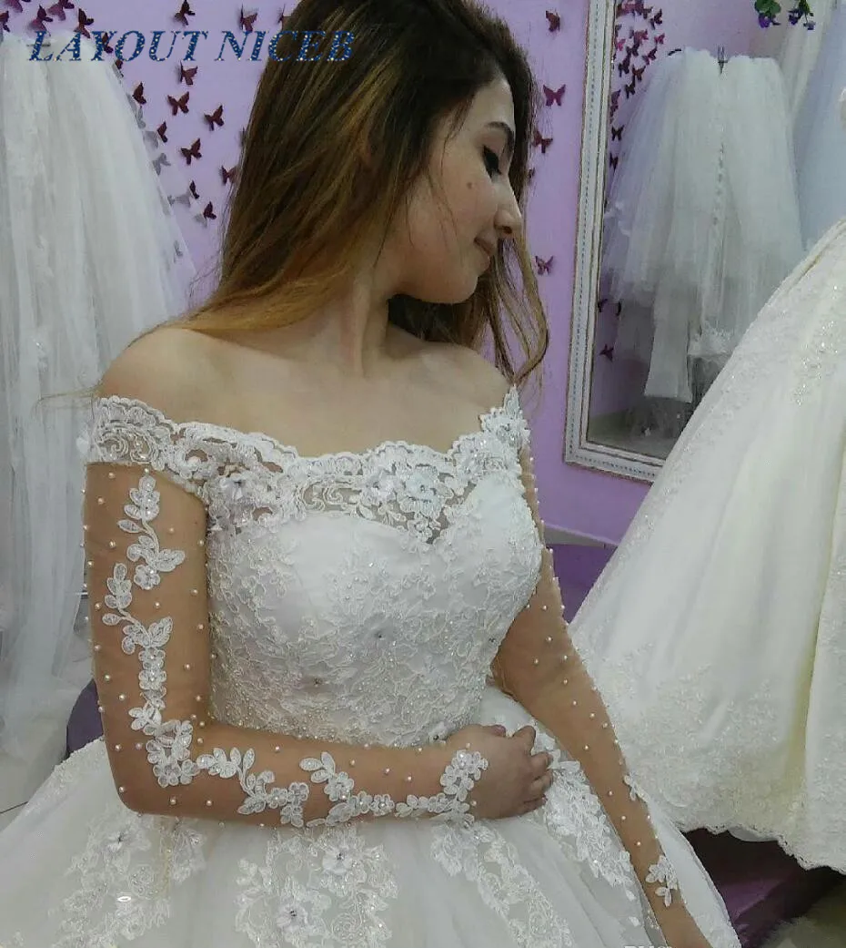 

High Quality Arabic Dubai Princess Wedding Dress Off the Shoulder Pearls Long Sleeves Lace Appliques Church Formal Bridal Gown