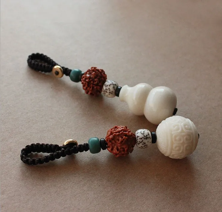 

key Rings Handmade original Chinese style ivory fruit carving transshipment high-end car men women couples creative gift
