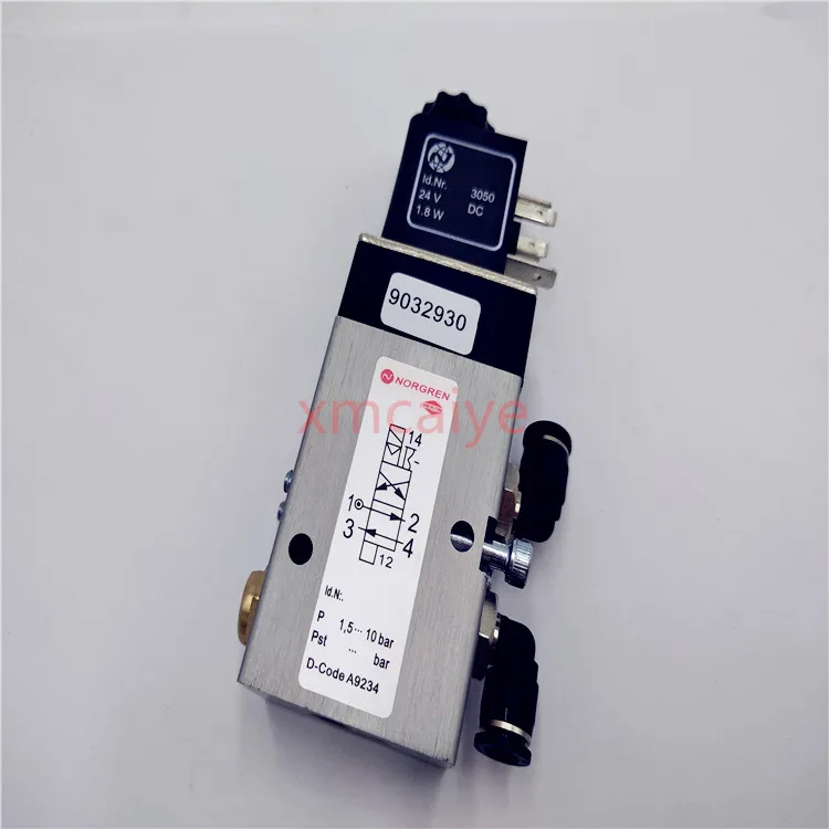 

Free shipping solenoid valve 98.184.1051/01, 61.184.1051 9032930 SM102 CD102cylinder valve