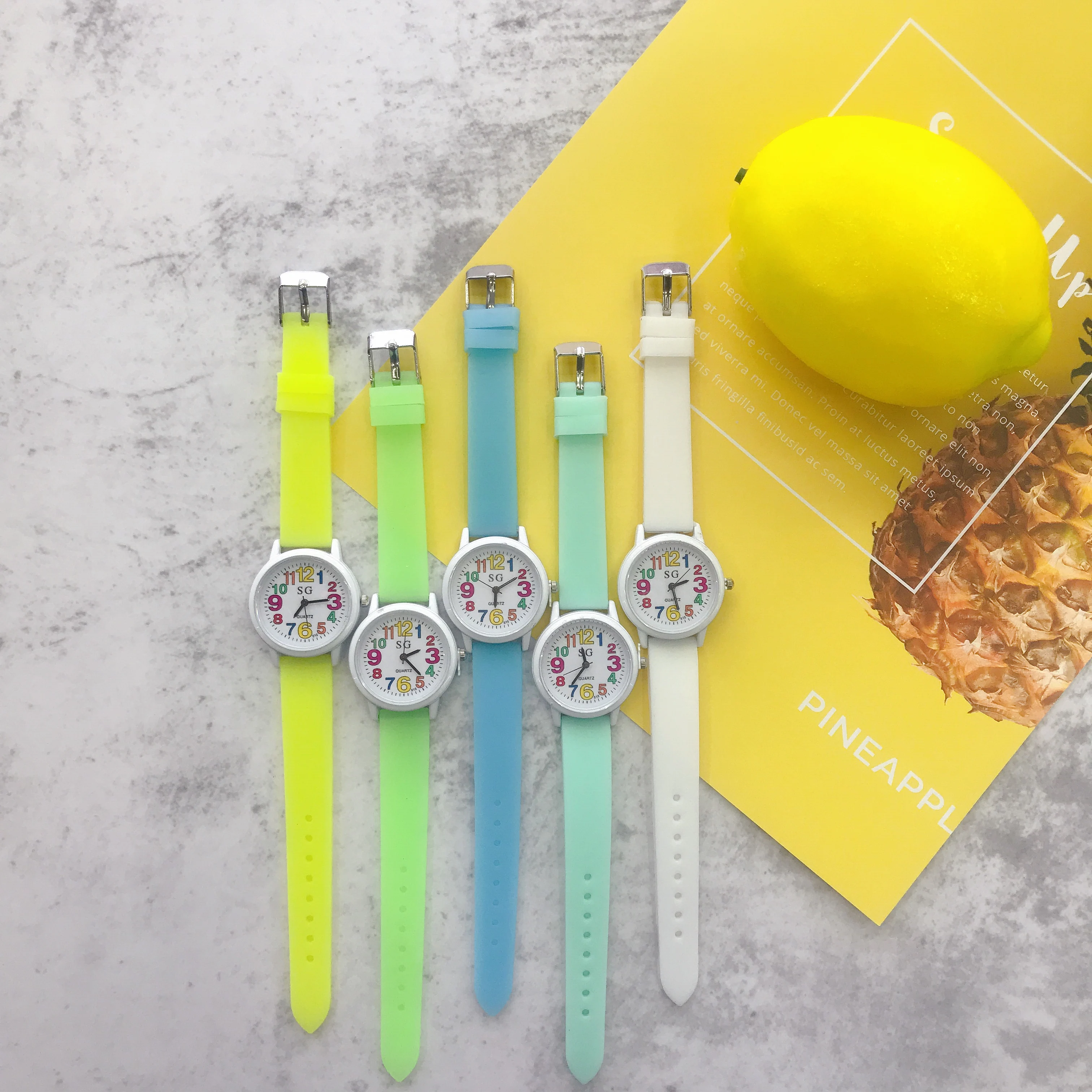2019 hot Fashion simple lovely candy color silicone strap kids watches boys watches gift for kids 1 2019 hot Fashion simple lovely candy color silicone strap kids watches boys watches gift for kids 3