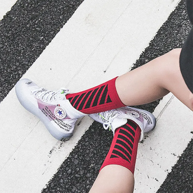

Men Women Fashion Streetwear Stripped Socks High Quality Hip Hop Hipster Harajuku Socks Tube White Socks Happy Short Socks Male