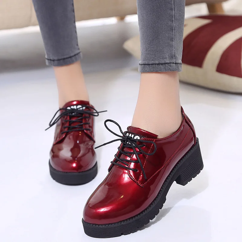 

Thick Bottom Women Flat Platform Shoes Fashion Design Round Toe Lace-up Women Casual Shoes British Style Women Brogue Shoes899