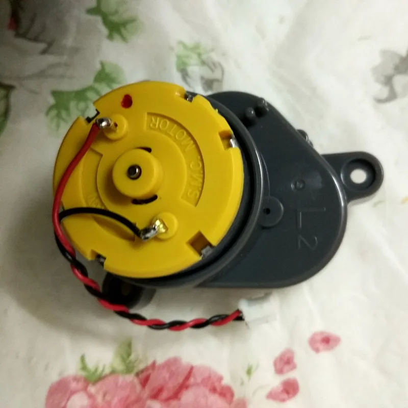 

1 pcs ilife x5 left Side brush motors for ilife v5/v5s/x5/v3s/v3L/v5s pro robot vacuum cleaner accessories