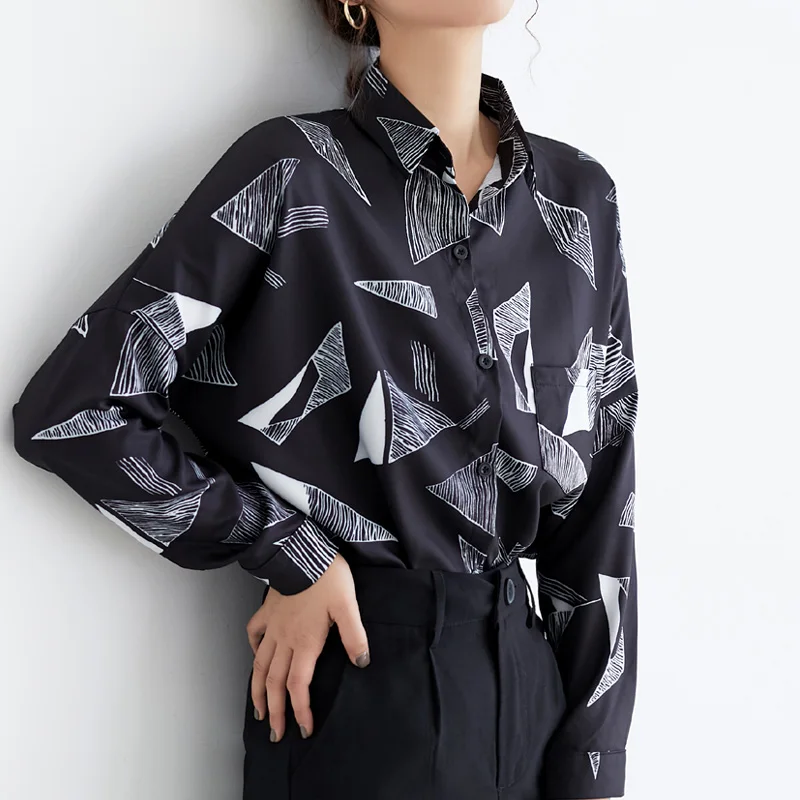 Online Blusas de mujer de gasa con estampado geométrico de primavera blusas un bolsillo blusa negra suelta camisa camisas casuales para mujer 2019 blusas mujer