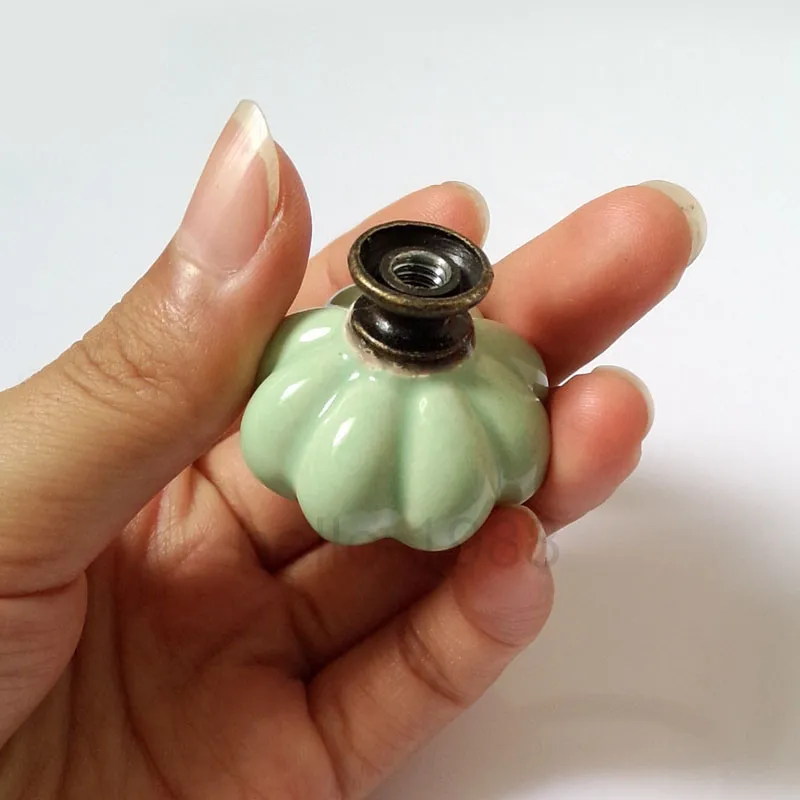 Light green (4).jpg