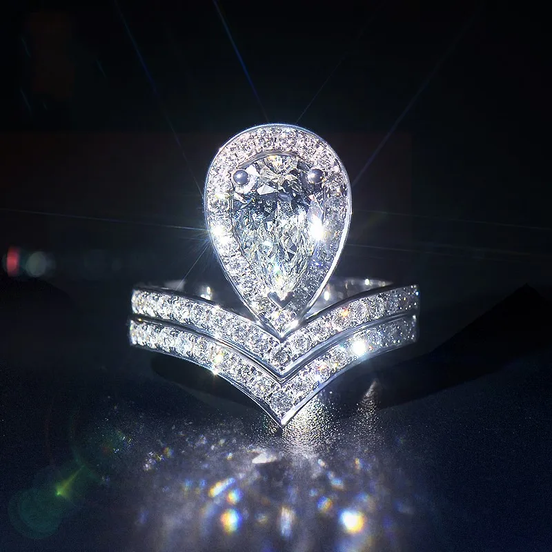

Unique Brand New Luxury Jewelry 925 Sterling Silver Drop Water 5A Zirconia Pear Cut CZ Promise Couple Women Bridal Ring Set Gift