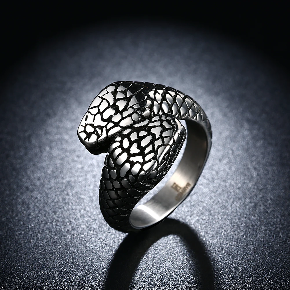 

GOMAYA 316L Stainless Steel Snake Shape Rings New Arrival Trendy Style for Women Man Party Gift Wholesale Fashion Jewelry