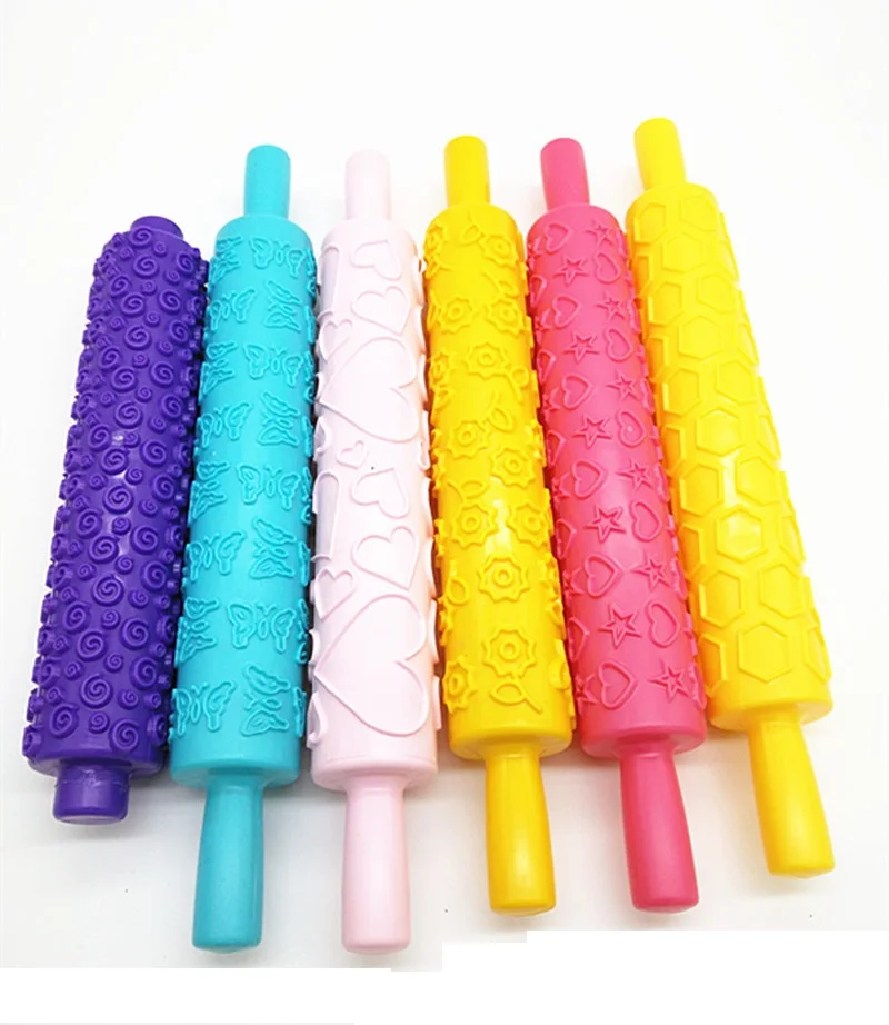 

Plastic Embossed Rolling Pin Sugarcraft Cake Decorating Craft Dough Tools