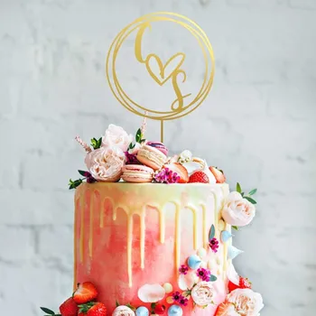 

Personalized Heart Custom Wedding Cake Topper Acrylic Gold Mirror Surname Cake Topper Wooden Wedding Decoration