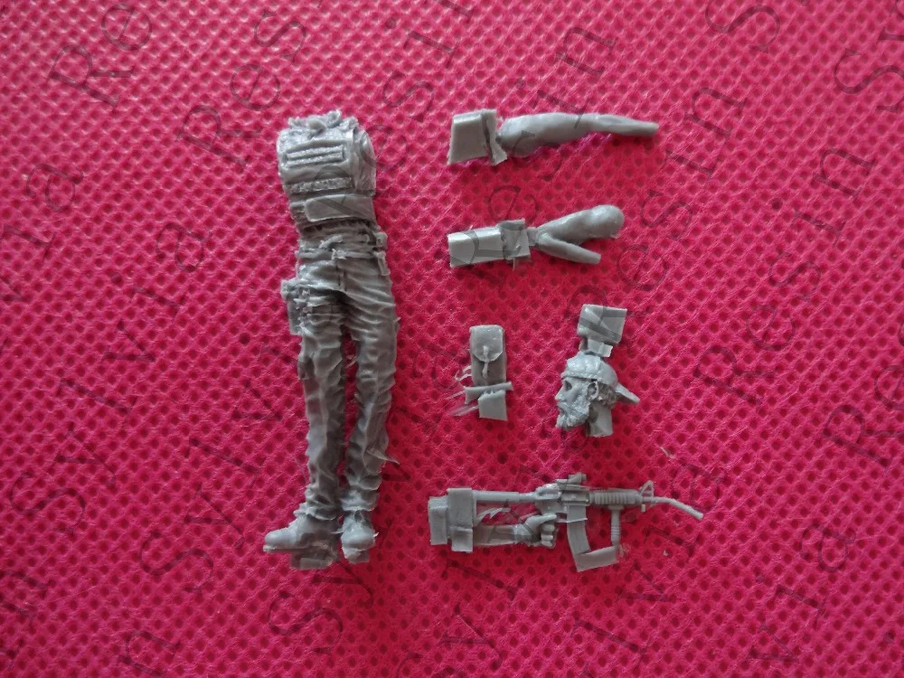 

pre order-(General quality version) 135 Modern US military special forces in Afghanistan resin Soldier