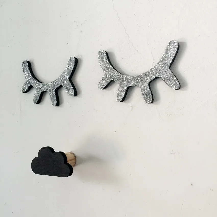 Cute-wood-eyelash-wall-ornament-home-Home-Furnishing-eyelash-baby-room-pose-decorative-wooden-ornaments-kids (2)