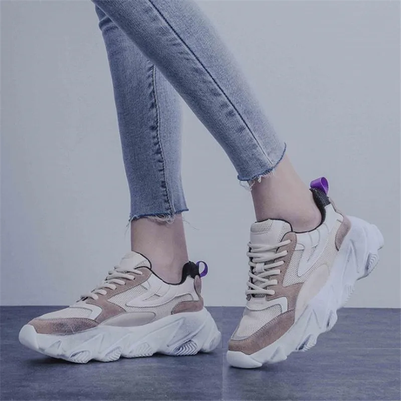 

New casual women's single shoes autumn hot mesh thick platform women's shoes are still comfortable breathable wild sports shoes