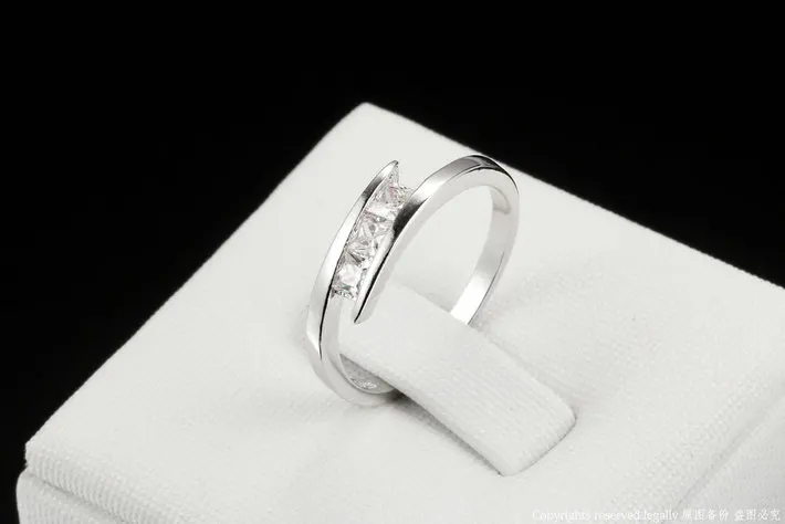 Бижутерия серебристого цвета, модное кольцо для свадьбы и помолвки, инкрустация, ювелирные изделия для женщин, подарок на Рождество, ZYR488