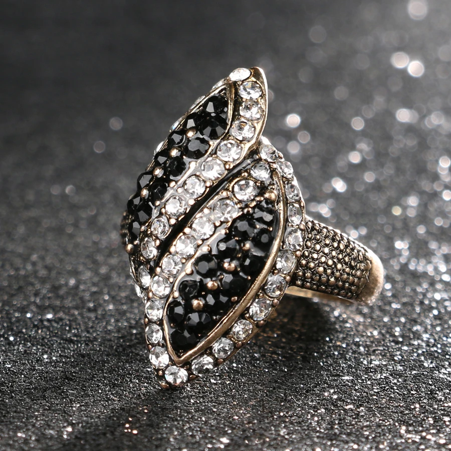 Wholesale Vintage Black Crystal Big Wedding Rings For Women Antique Gold Color Wave Ring Fashion Jewelry Free Shipping