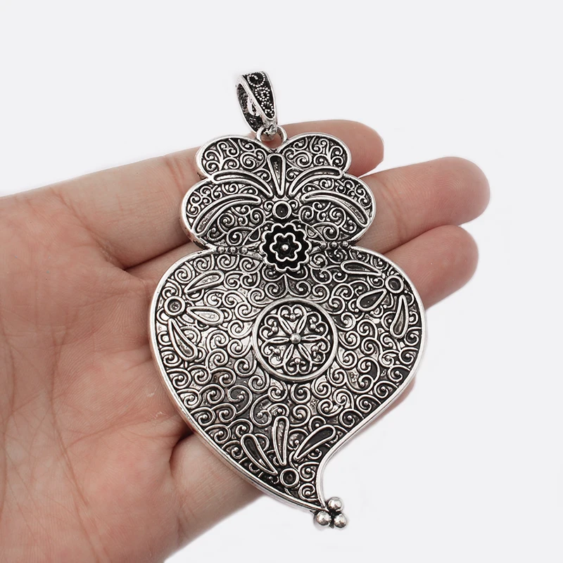 

2pcs Antique Silver Viana Heart Charms Pendants for Necklace Jewelry DIY Making