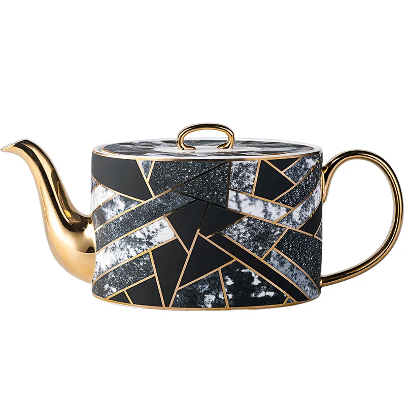 

Lozenge Ceramic Teapot Hand Painted Gold Bone China Teapot With lid Afternoon Tea Pot Set 900 ml